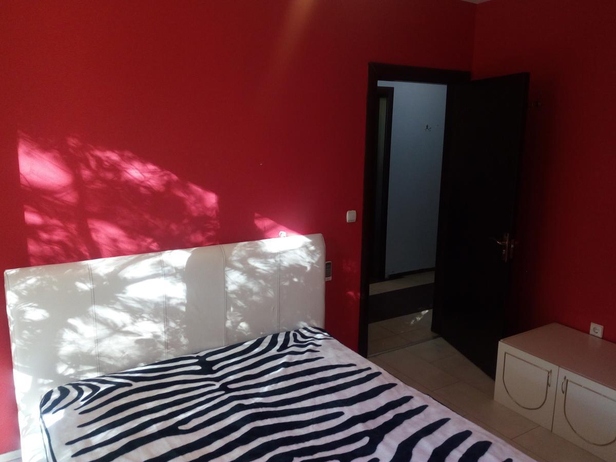 Asparuhov Guest Rooms And Apartments Варна Экстерьер фото
