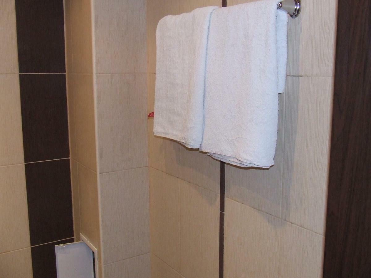 Asparuhov Guest Rooms And Apartments Варна Экстерьер фото